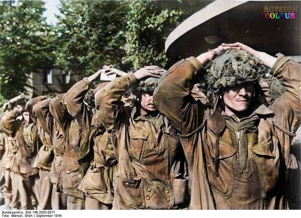 Soldats anglais prisonniers (septembre 1944)