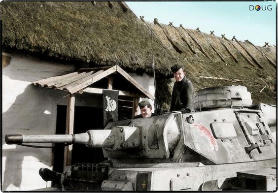 Photos colorisées de chars 1942